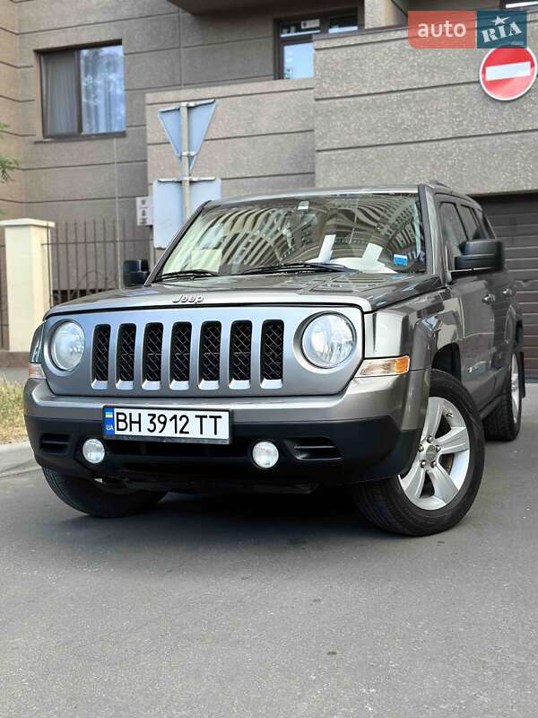 Jeep Patriot (2012)
