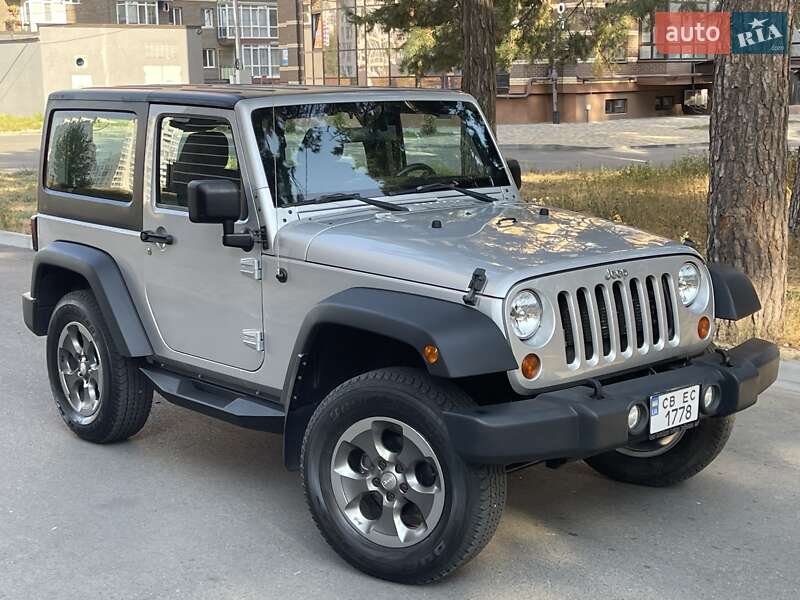 Jeep Wrangler (2011)