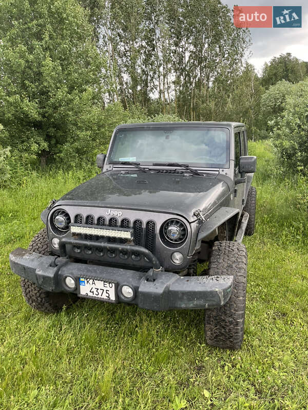 Jeep Wrangler (2016)
