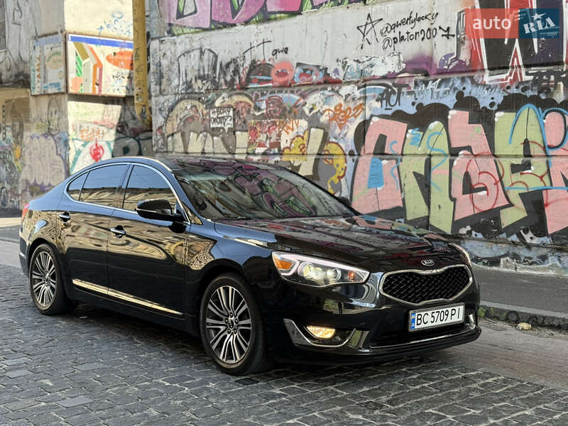 Kia Cadenza (2013)