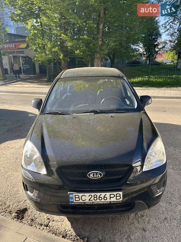 Kia Carens (2008)