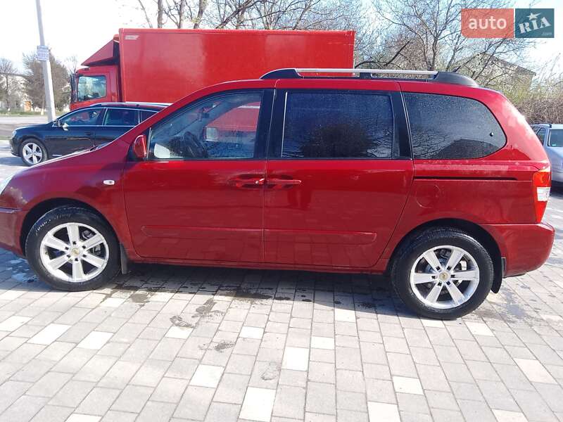 Kia Carnival (2006)