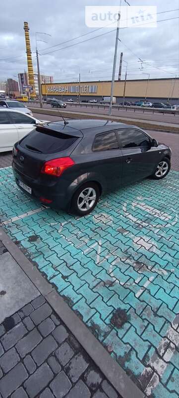 Kia Ceed (2008)