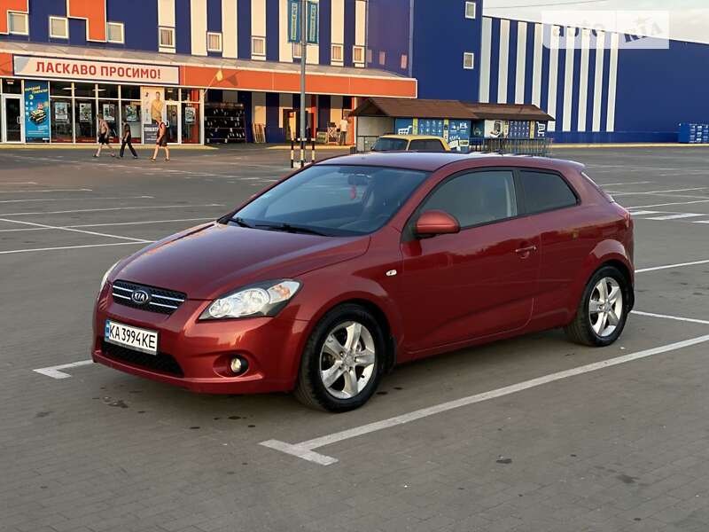 Kia Ceed (2008)