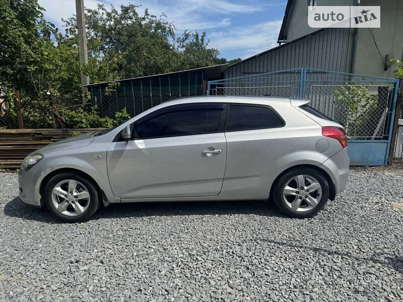 Kia Ceed (2008)