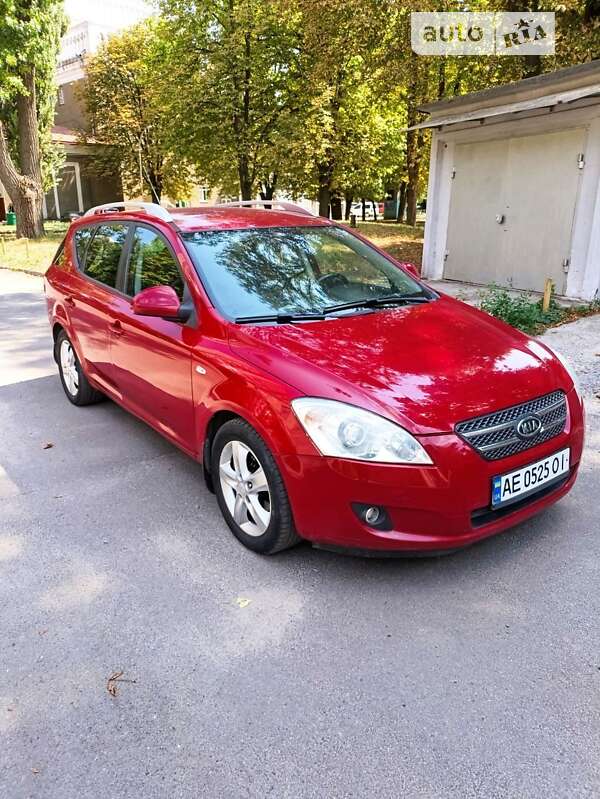 Kia Ceed (2008)