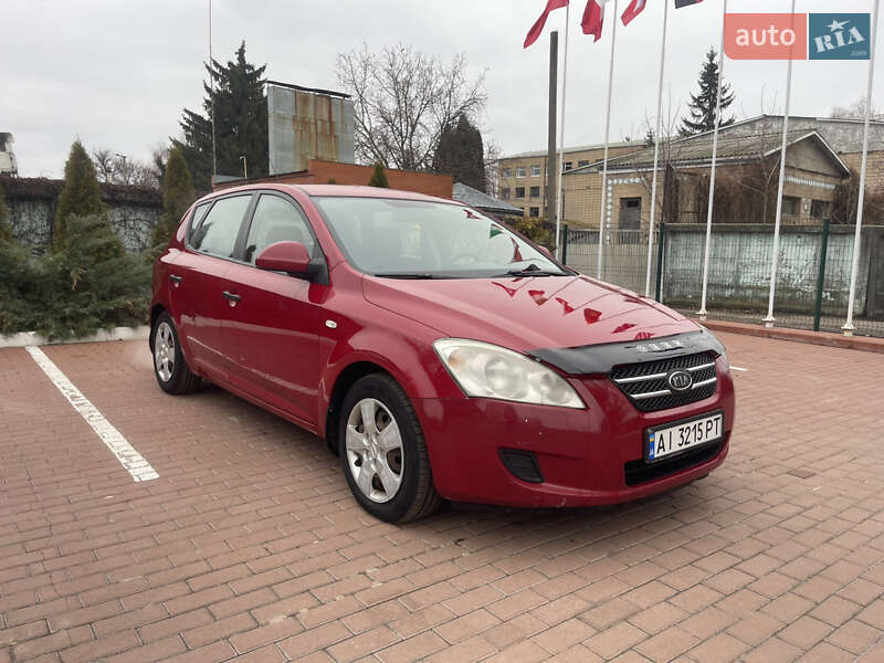Kia Cee'd (2007)