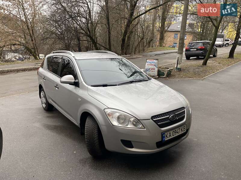 Kia Ceed (2008)