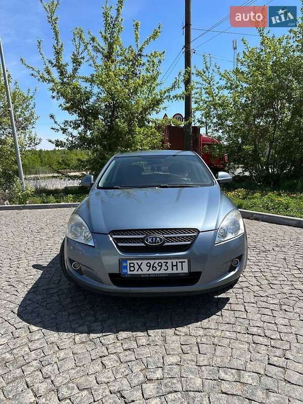 Kia Ceed (2007)