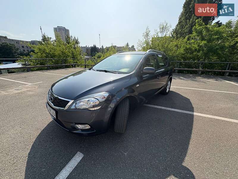 Kia Ceed (2009)