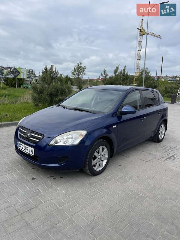 Kia Ceed (2007)
