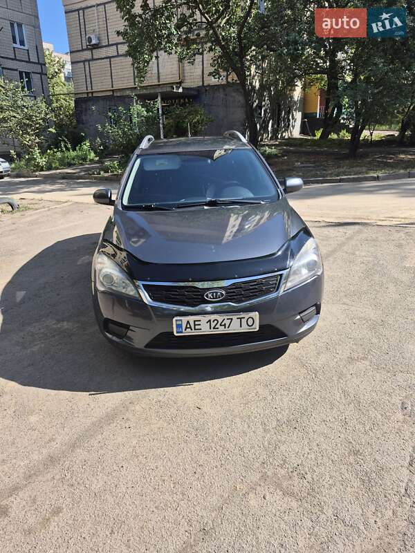 Kia Ceed (2009)