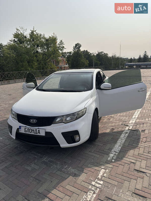 Kia Cerato koup (2011)