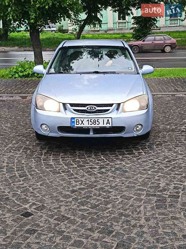 Kia Cerato (2006)