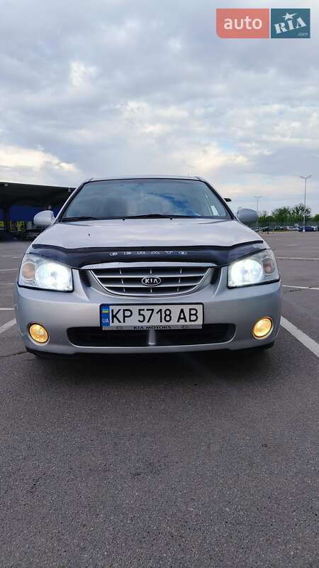 Kia Cerato (2006)