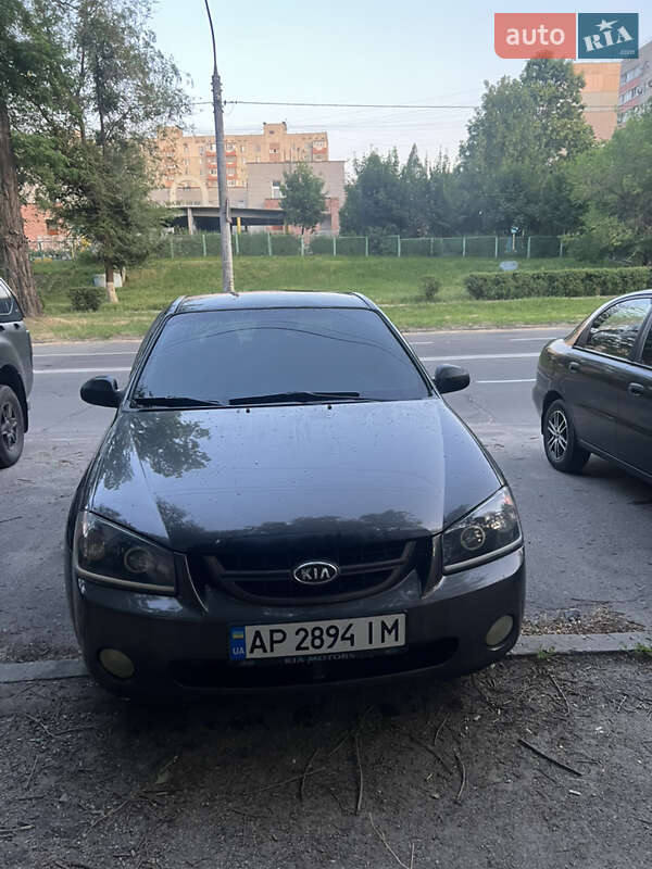 Kia Cerato (2006)