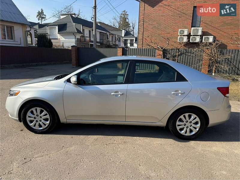 Kia Forte (2012)