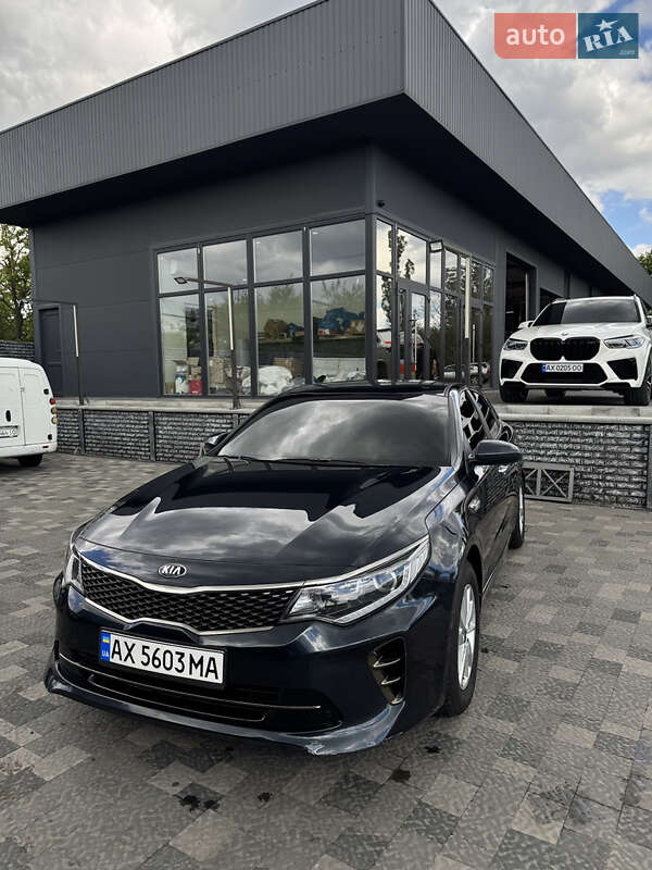 Kia K5 (2017)