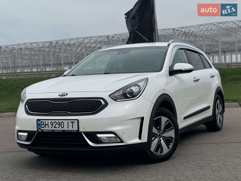 Kia Niro (2016)