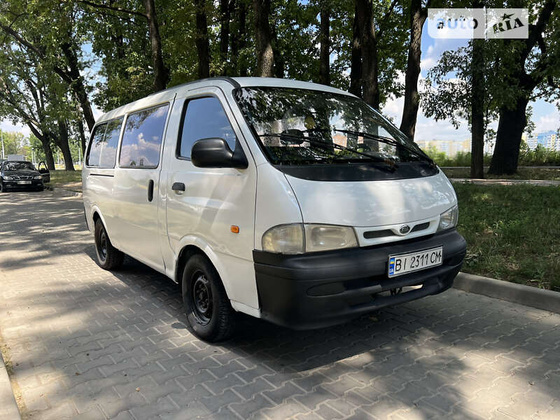 Kia Pregio (1999)