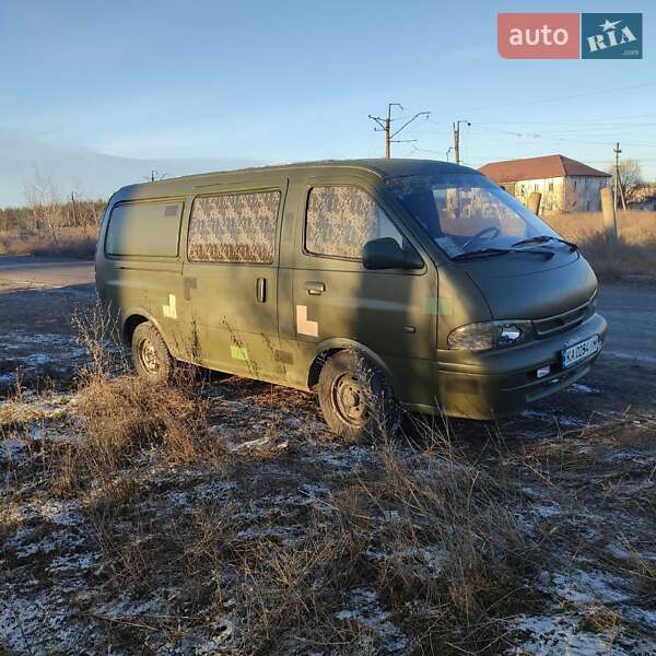Kia Pregio (1998)