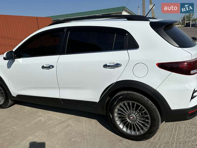 Kia Rio x (2021)