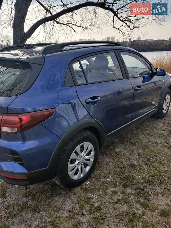 Kia Rio x (2021)