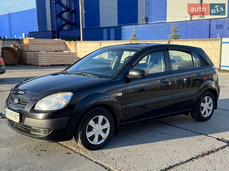 Kia Rio (2006)