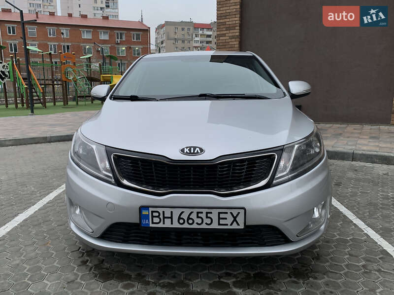 Kia Rio (2012)