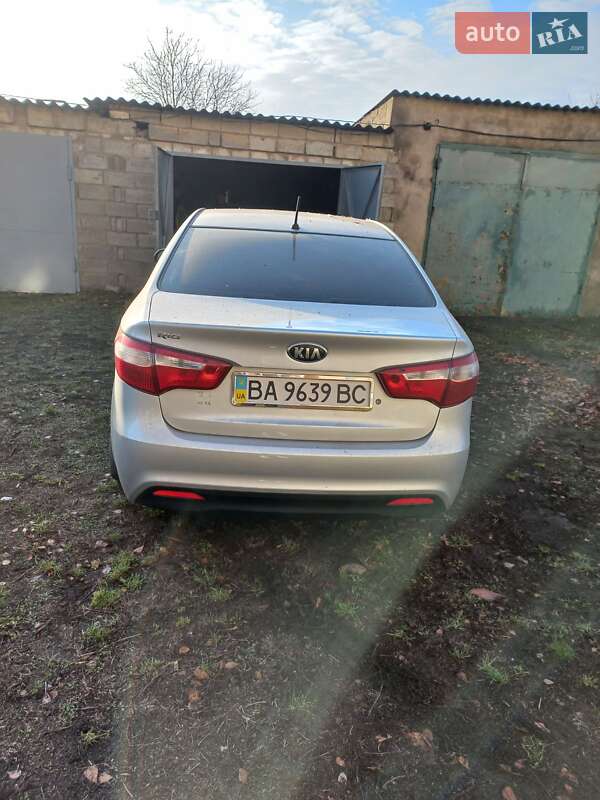 Kia Rio (2013)