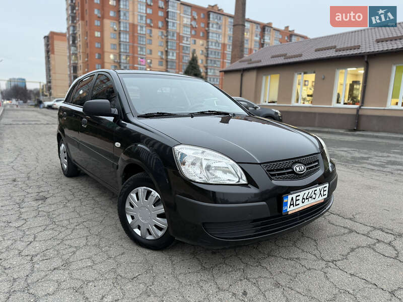 Kia Rio (2008)