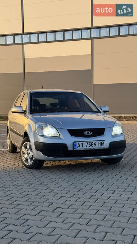 Kia Rio (2008)