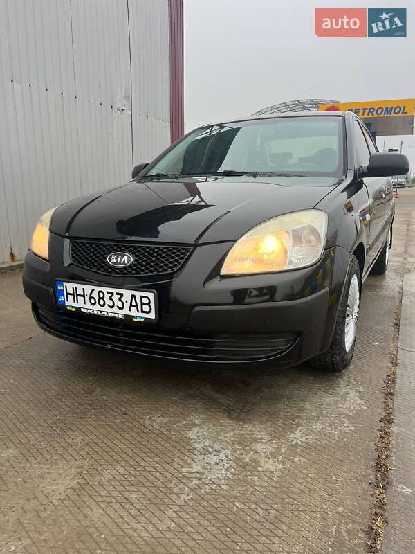 Kia Rio (2006)