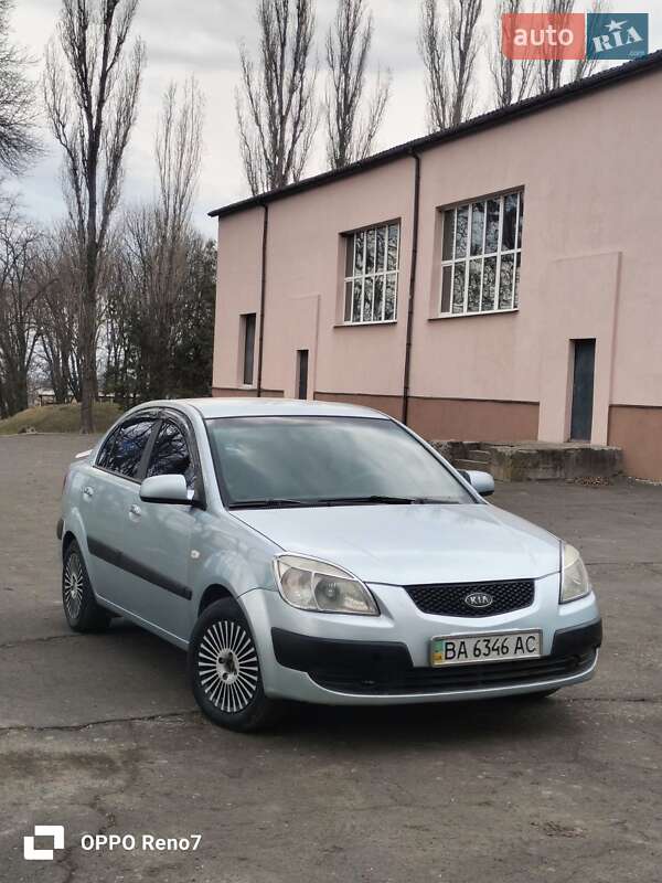 Kia Rio (2006)