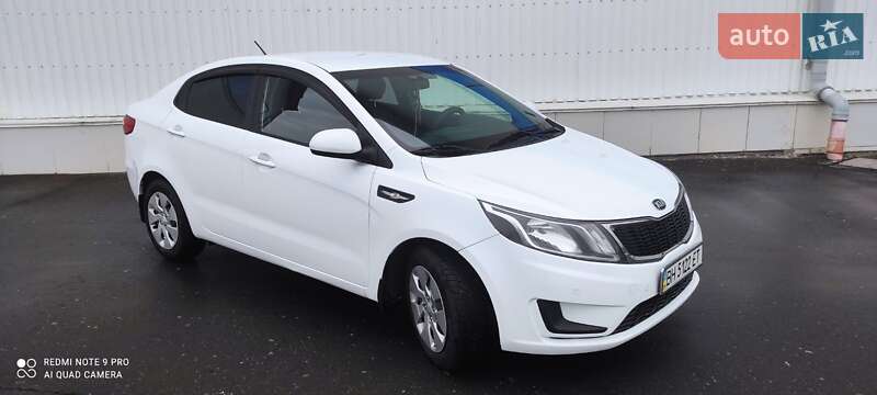 Kia Rio (2013)