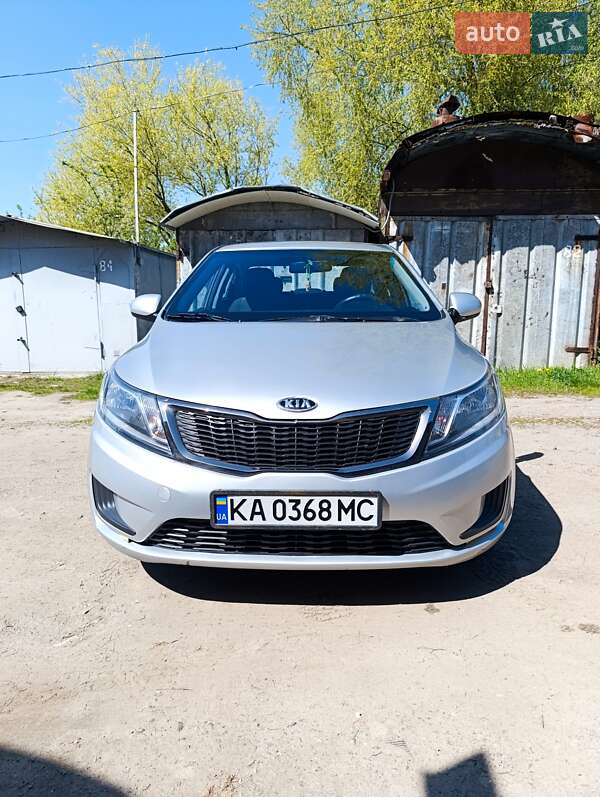 Kia Rio (2012)
