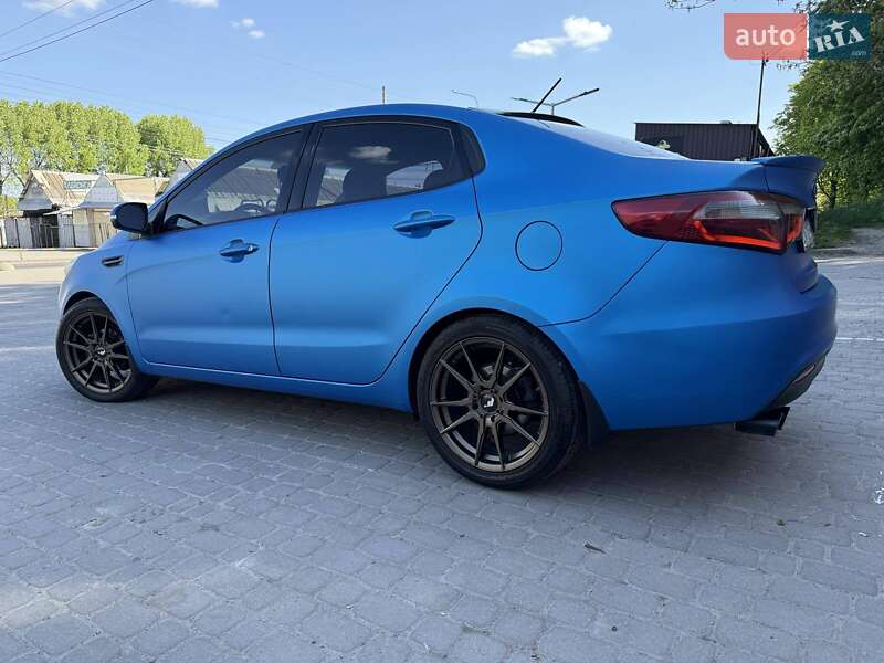 Kia Rio (2012)