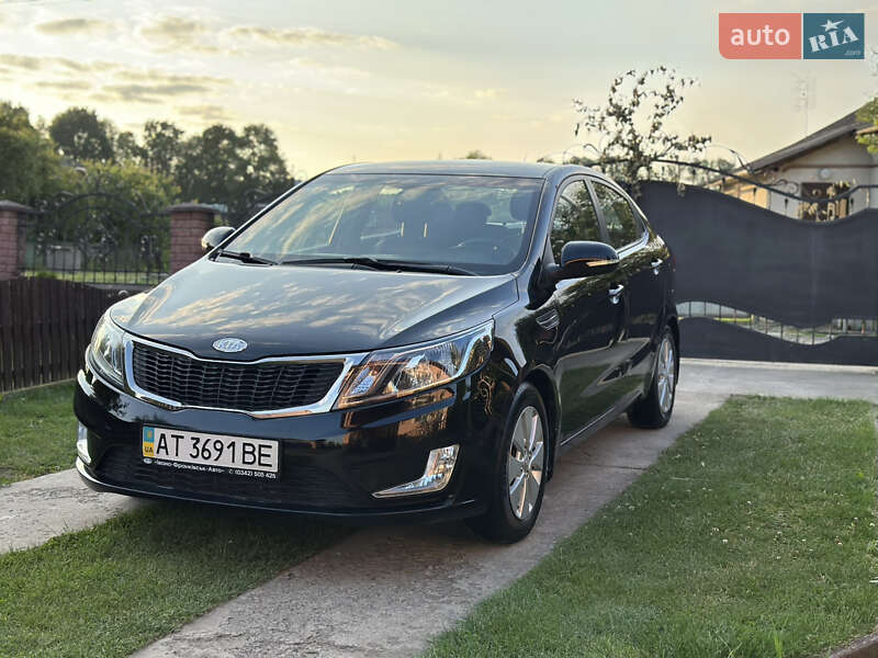 Kia Rio (2012)