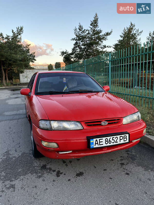 Kia Sephia (1998)
