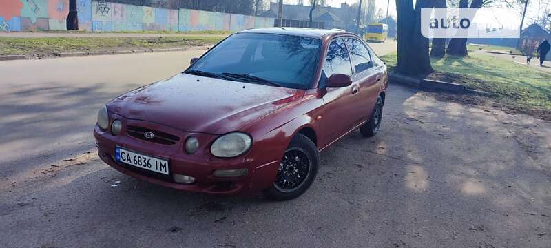 Kia Shuma (2000)