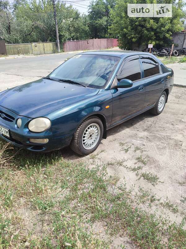 Kia Shuma (2000)