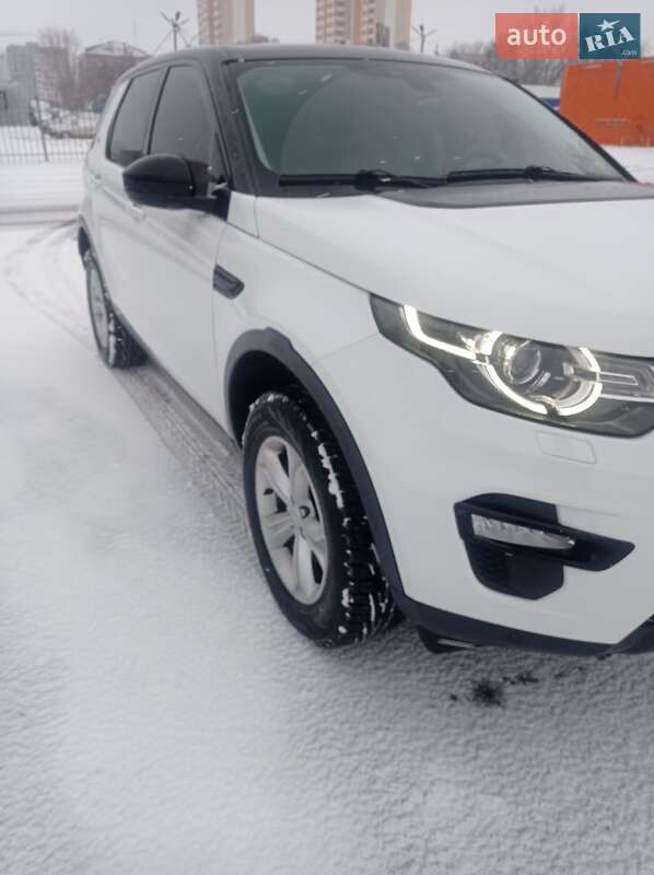 Land-rover Discovery sport (2016)