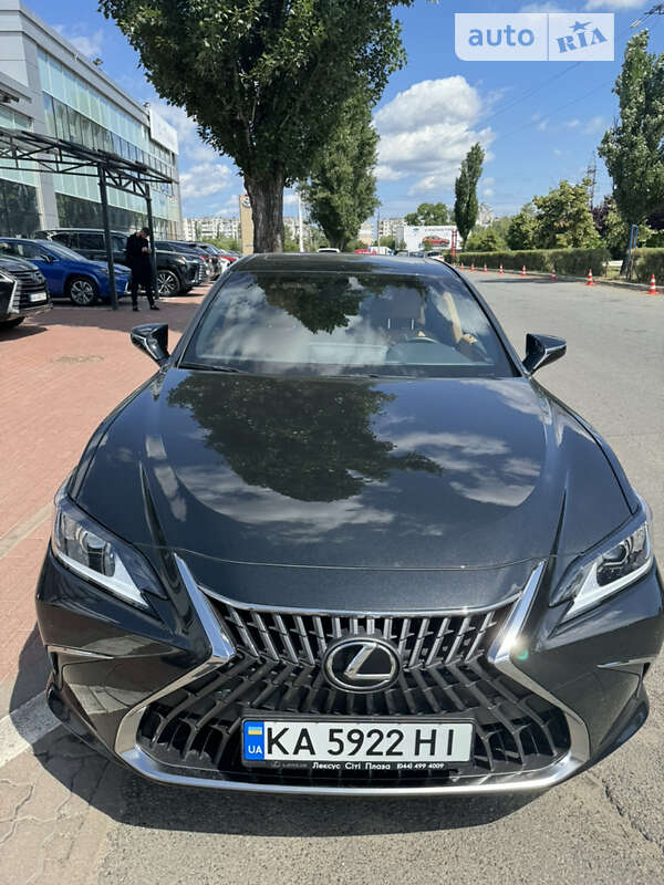 Lexus Es 250 (2022)