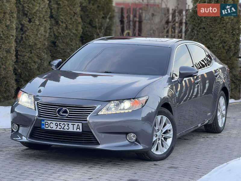 Lexus Es (2012)