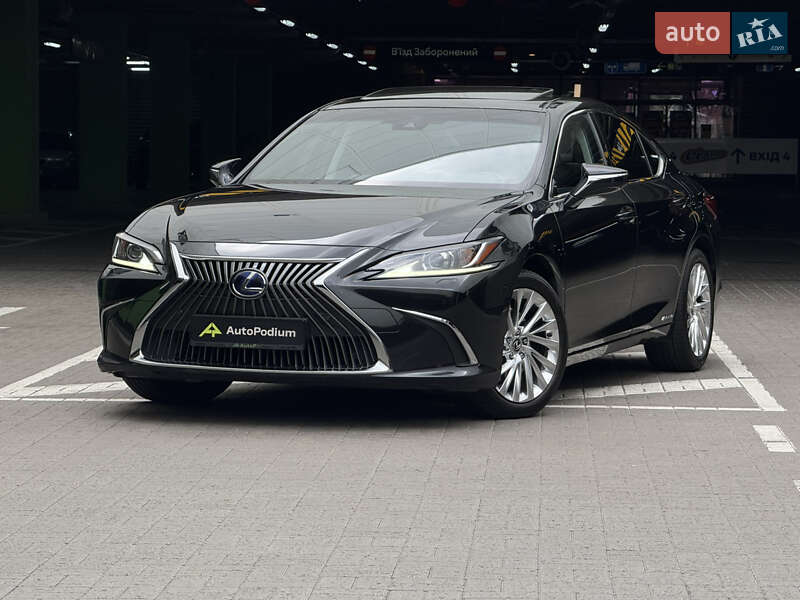 Lexus Es (2019)