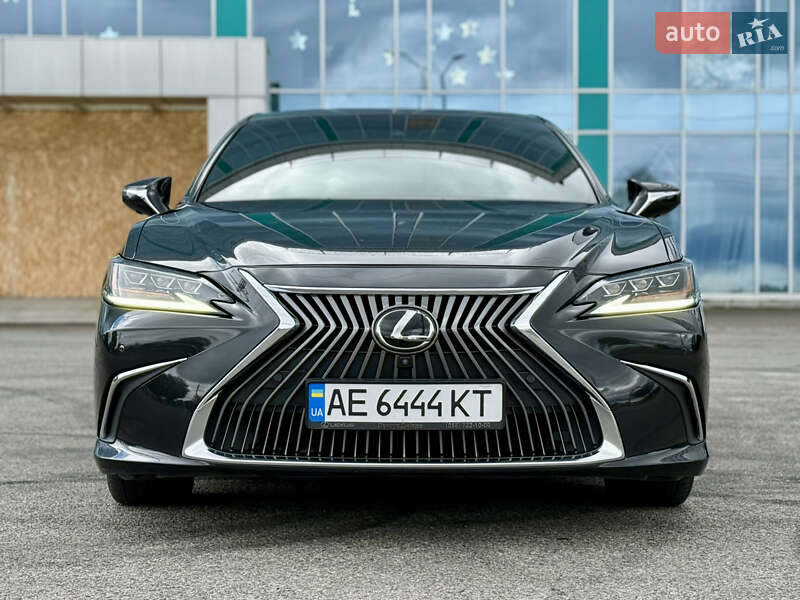 Lexus Es (2018)