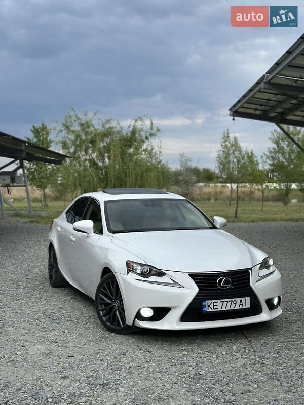Lexus Is (2013)