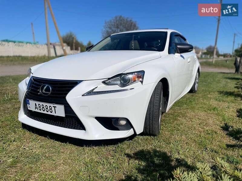 Lexus Is (2013)