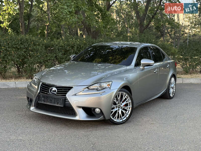 Lexus Is (2013)