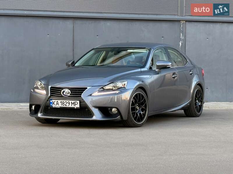 Lexus Is (2013)